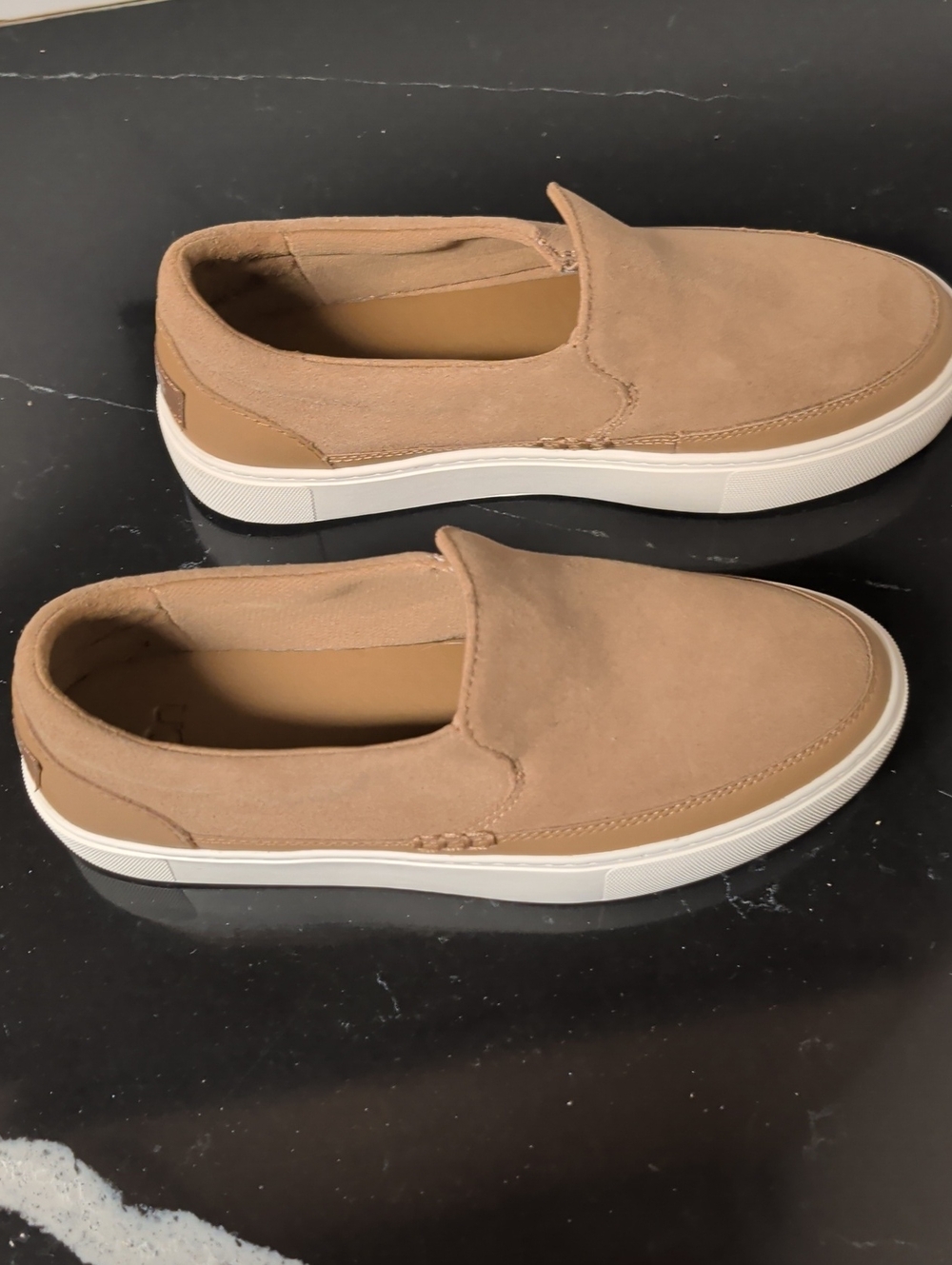 UGG Zilo Slip-On Chestnut Sneakers Size 7.5 New MSRP $100 - Picture 5 of 11